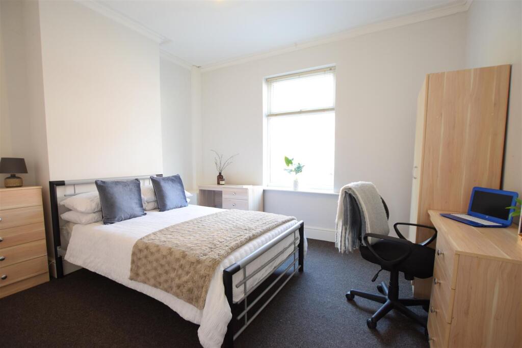 4 bed Mid Terraced House for rent in Riseholme. From Cloud Lettings Ltd - Lincoln