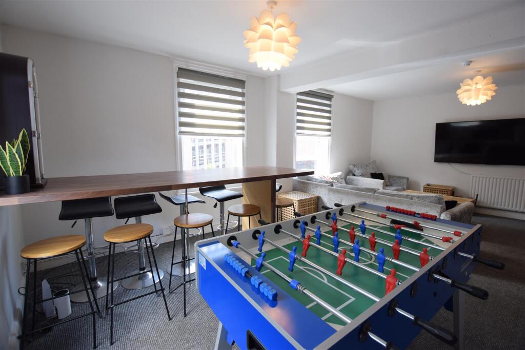 8 bed End of Terrace for rent in Riseholme. From Cloud Lettings Ltd - Lincoln