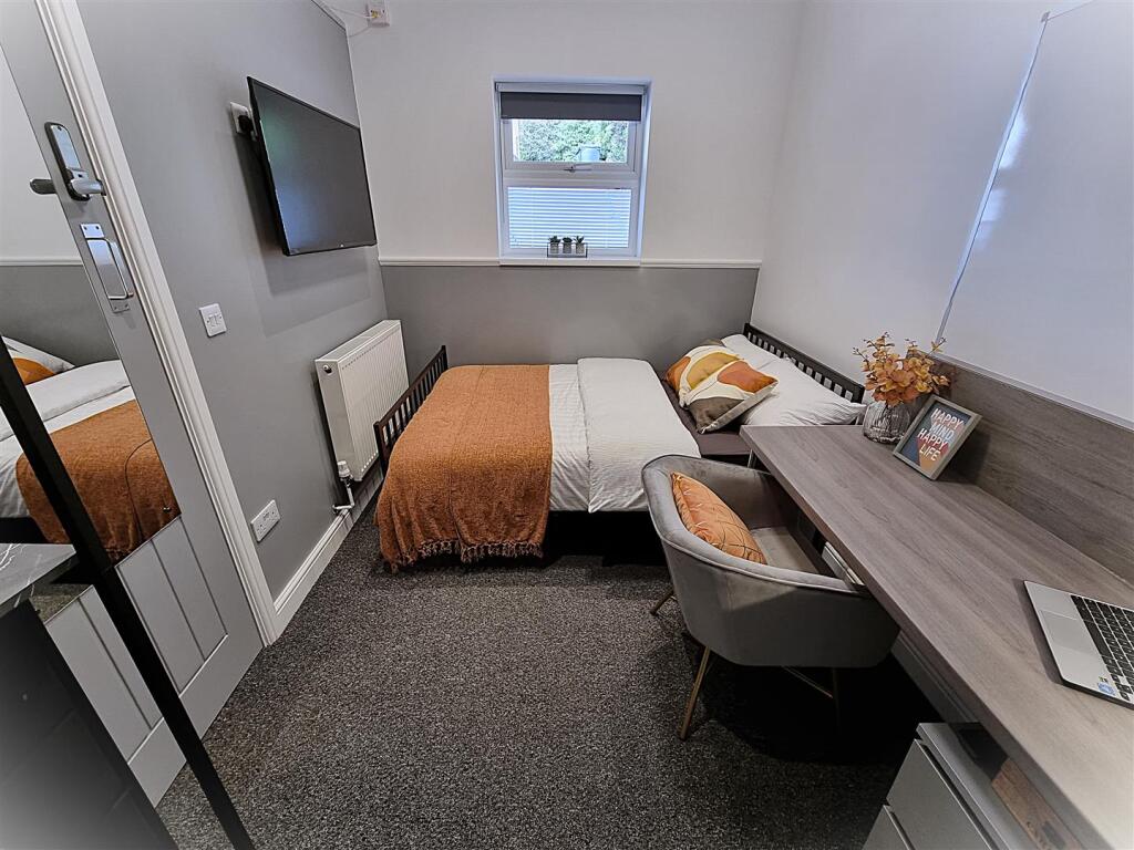 4 bed Studio for rent in Lincoln. From Cloud Lettings Ltd - Lincoln 4 bed Studio for rent in Lincoln. From Cloud Lettings Ltd - Lincoln