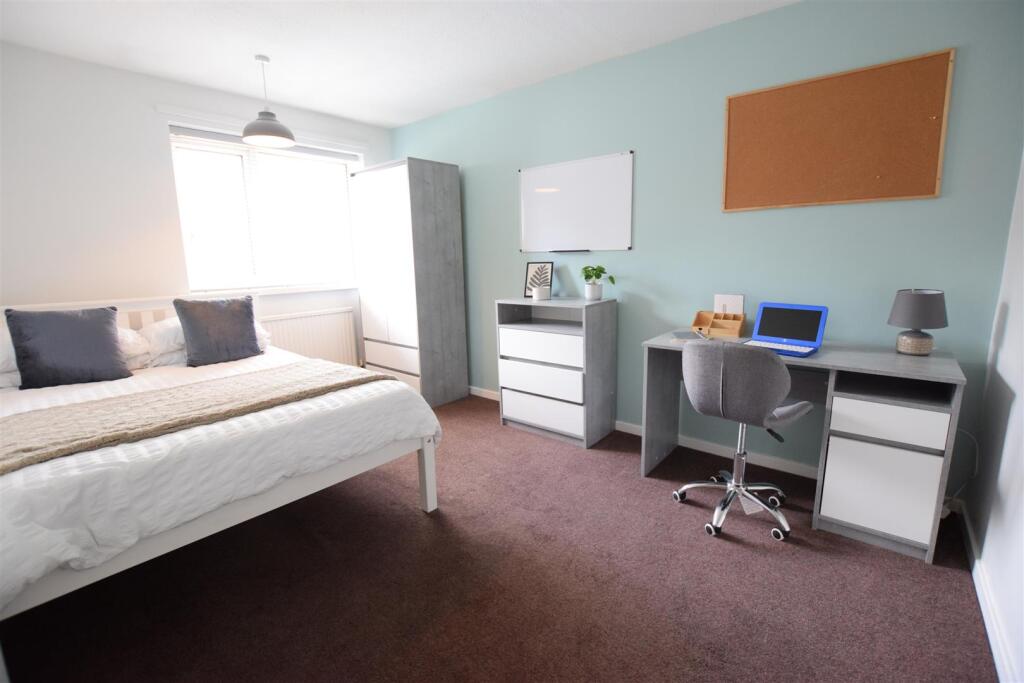 4 bed Mid Terraced House for rent in Lincoln. From Cloud Lettings Ltd - Lincoln