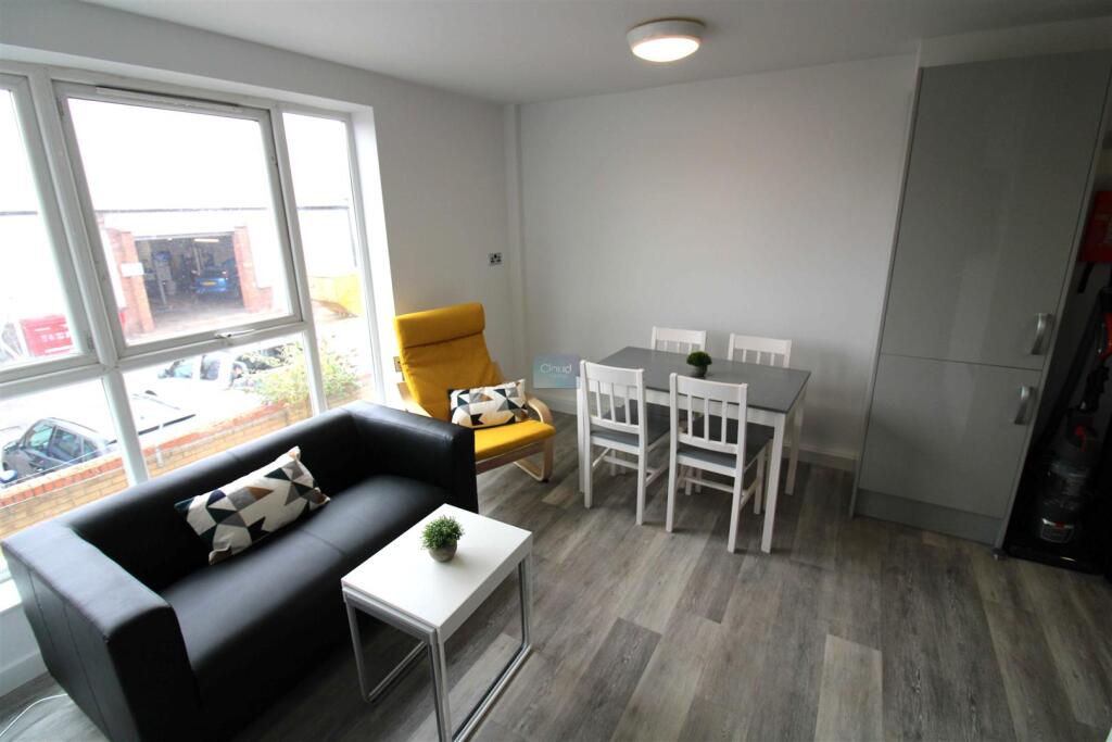 3 bed 1st Floor Flat for rent in Lincoln. From Cloud Lettings Ltd - Lincoln 3 bed 1st Floor Flat for rent in Lincoln. From Cloud Lettings Ltd - Lincoln