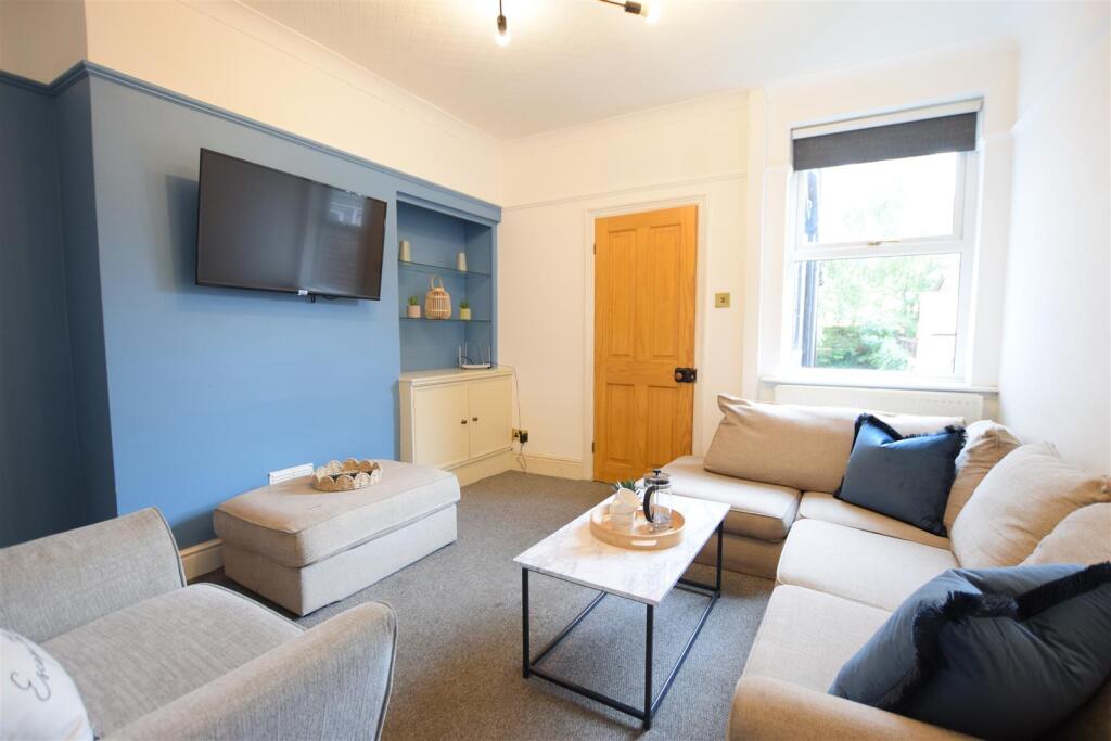 4 bed Mid Terraced House for rent in Lincoln. From Cloud Lettings Ltd - Lincoln 4 bed Mid Terraced House for rent in Lincoln. From Cloud Lettings Ltd - Lincoln