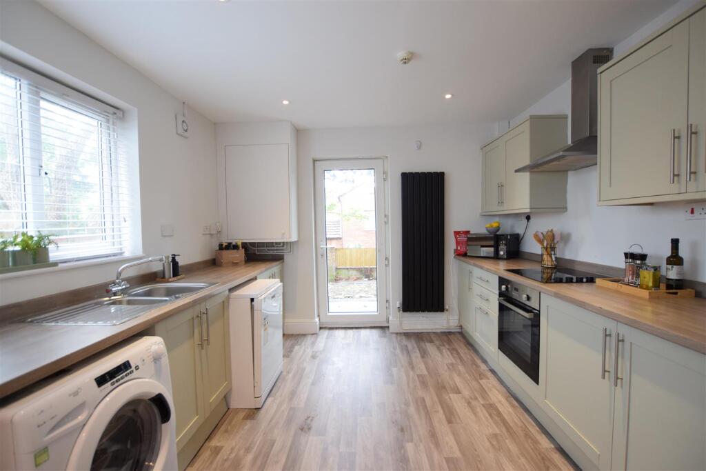 5 bed Mid Terraced House for rent in Lincoln. From Cloud Lettings Ltd - Lincoln 5 bed Mid Terraced House for rent in Lincoln. From Cloud Lettings Ltd - Lincoln