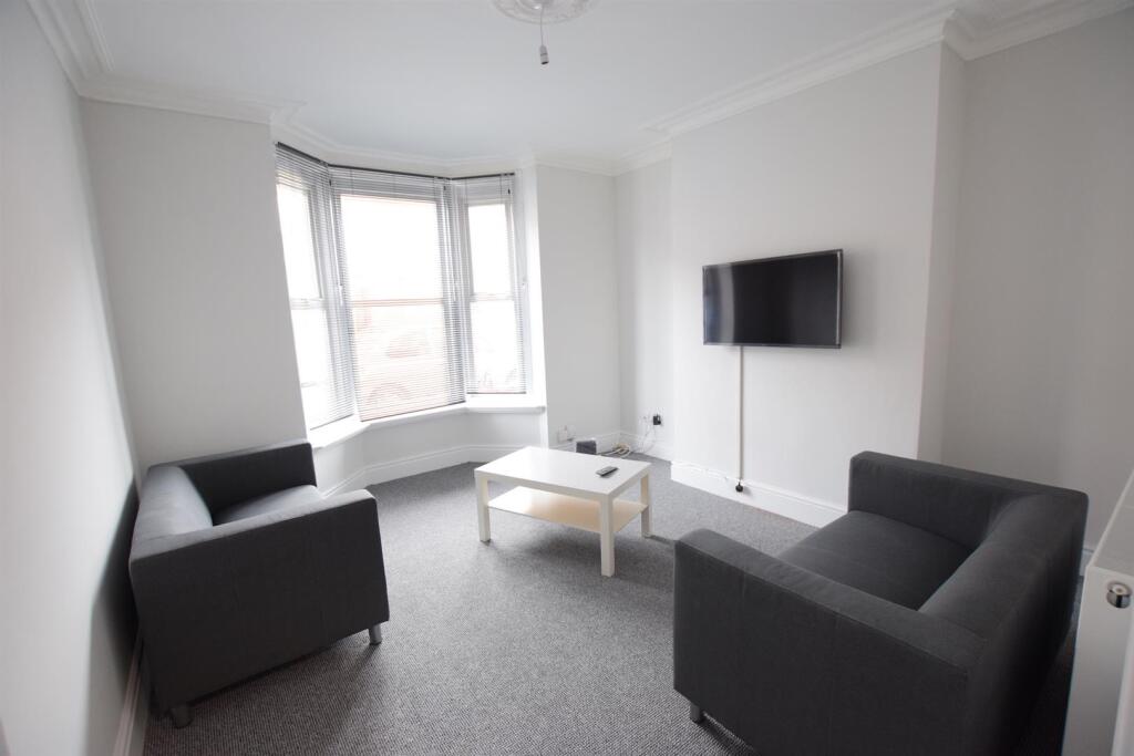 2 bed Mid Terraced House for rent in Harmston. From Cloud Lettings Ltd - Lincoln