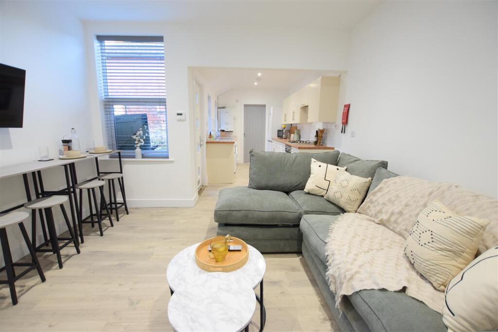 3 bed Mid Terraced House for rent in Lincoln. From Cloud Lettings Ltd - Lincoln