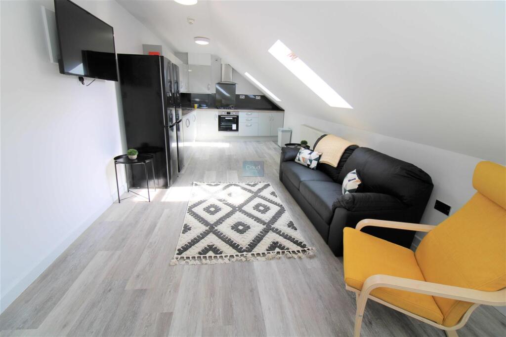 5 bed 1st Floor Flat for rent in Lincoln. From Cloud Lettings Ltd - Lincoln
