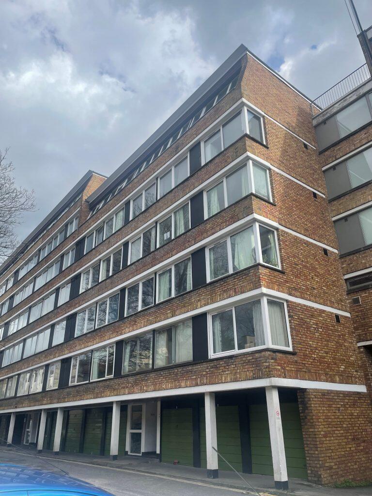 3 bed 1st Floor Flat for rent in Bristol. From Jackson Property Management Ltd - Bristol