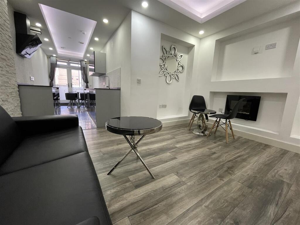 1 bed Apartment for rent in Cardiff. From JNR properties - Cardiff