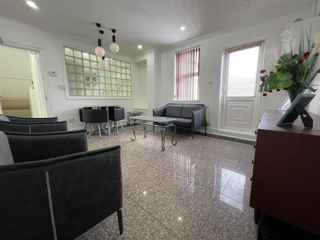 1 bed Apartment for rent in Cardiff. From JNR properties - Cardiff 1 bed Apartment for rent in Cardiff. From JNR properties - Cardiff
