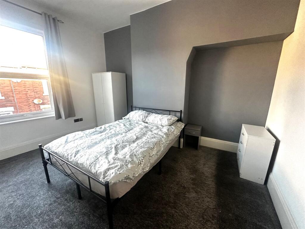 1 bed House Share for rent in Preston. From Jones Cameron Estate Agents - Preston