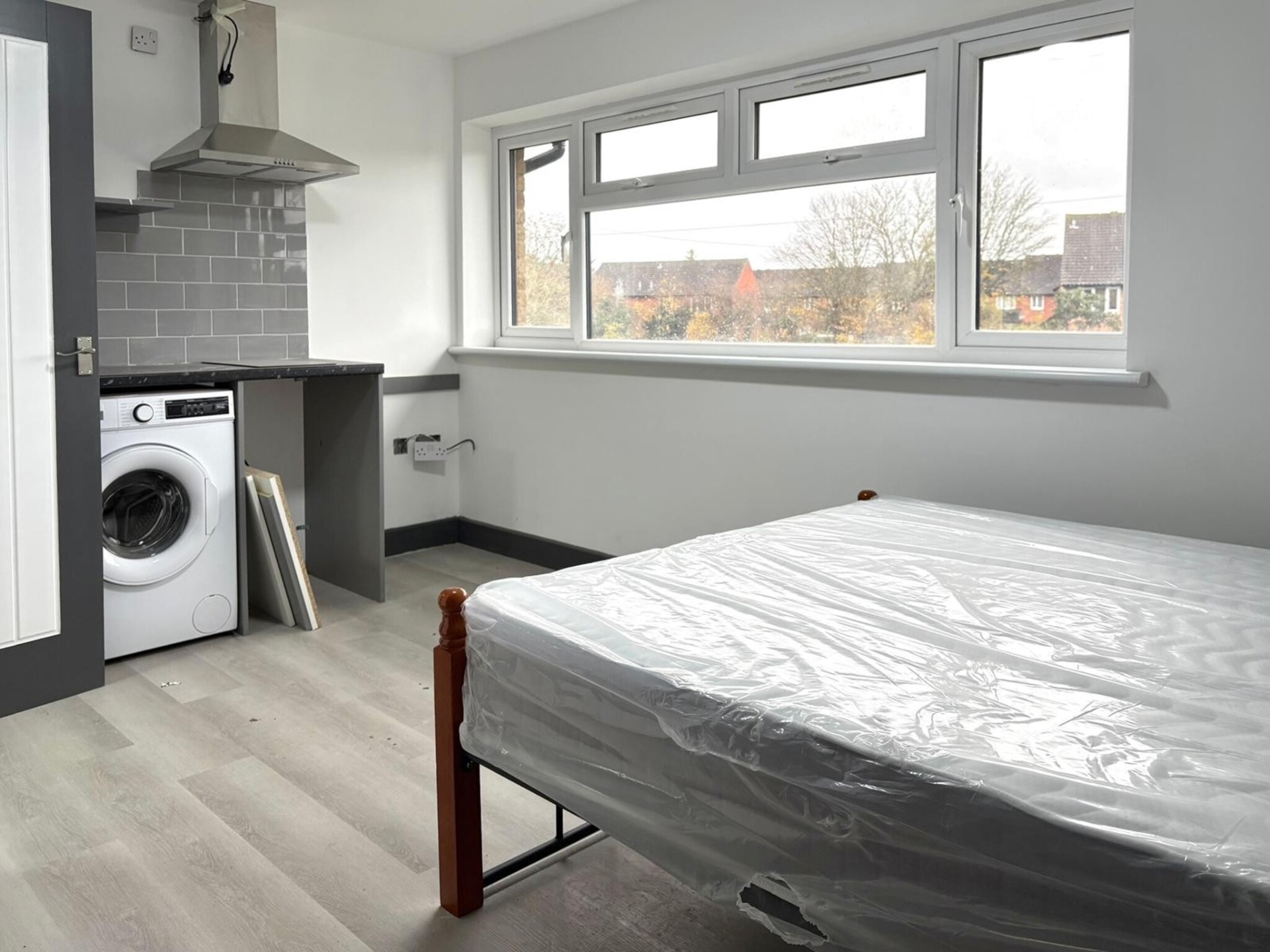 1 bed Studio for rent in Hounslow. From Majestic Properties and Estates Ltd 1 bed Studio for rent in Hounslow. From Majestic Properties and Estates Ltd