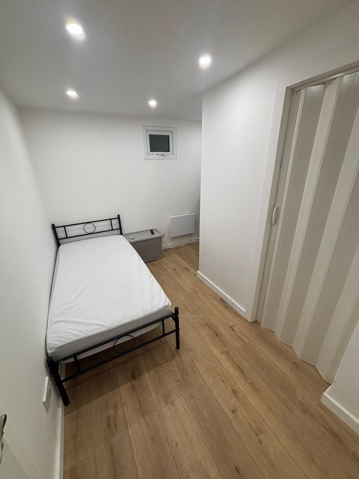 1 bed Studio for rent in Islington. From Majestic Properties and Estates Ltd
