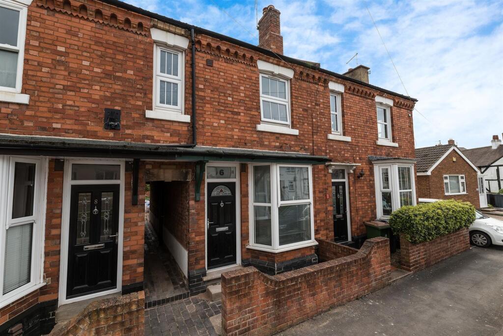 5 bed Mid Terraced House for rent in Kegworth. From Lovage Homes Ltd - Kegworth