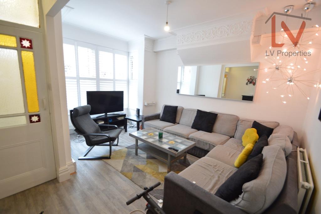 6 bed Mid Terraced House for rent in Leeds. From LV Properties - LS6