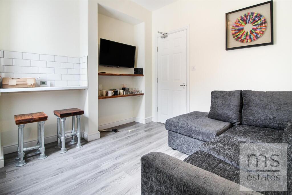 4 bed Mid Terraced House for rent in Nottingham. From M-S Estates - Nottingham 4 bed Mid Terraced House for rent in Nottingham. From M-S Estates - Nottingham
