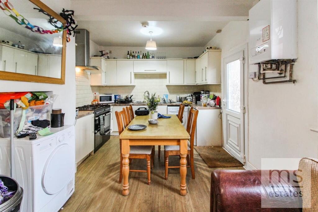 8 bed Semi Detached for rent in Nottingham. From M-S Estates - Nottingham