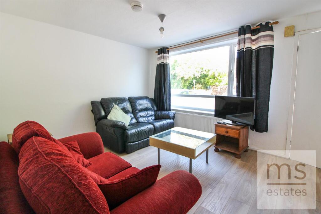 4 bed Mid Terraced House for rent in Nottingham. From M-S Estates - Nottingham 4 bed Mid Terraced House for rent in Nottingham. From M-S Estates - Nottingham