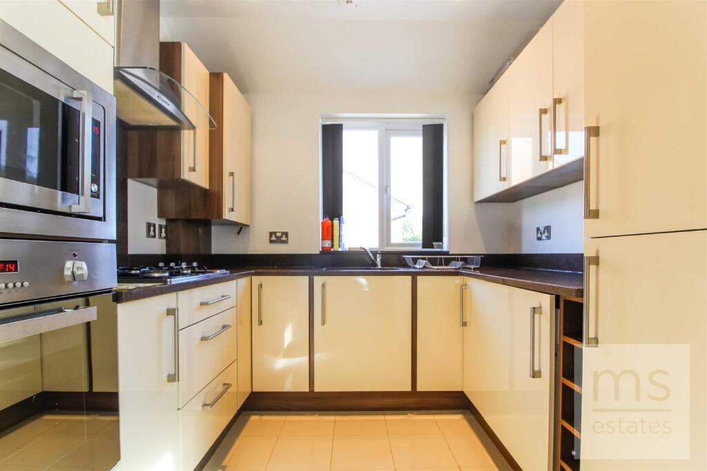 3 bed 1st Floor Flat for rent in Nottingham. From M-S Estates - Nottingham