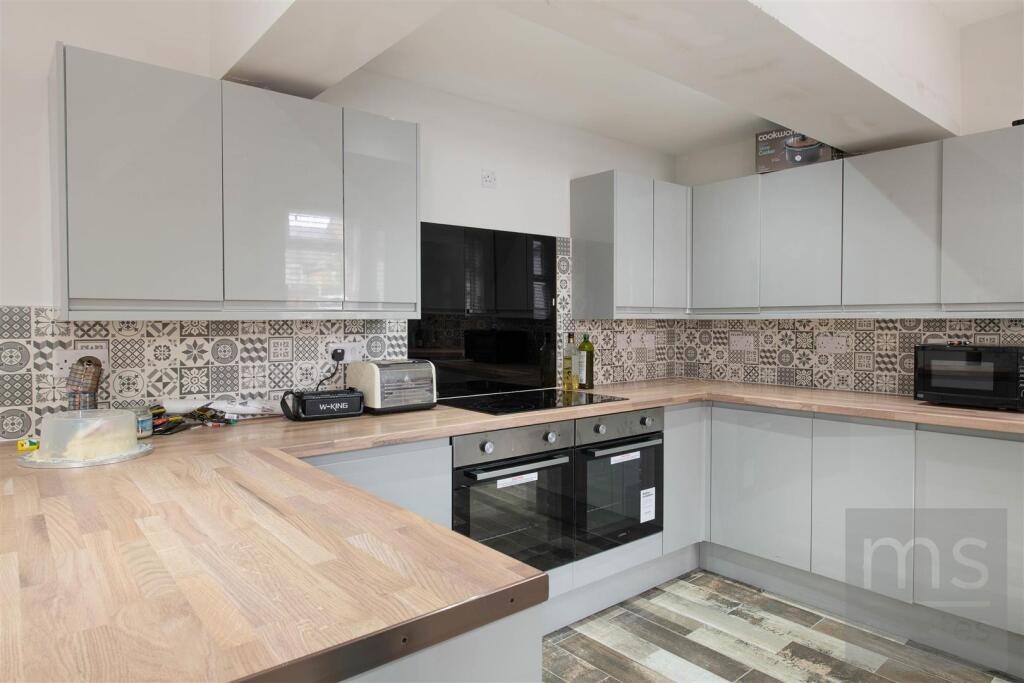 6 bed Semi Detached for rent in Nottingham. From M-S Estates - Nottingham
