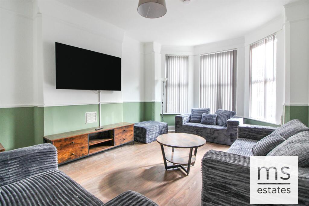8 bed Mid Terraced House for rent in Nottingham. From M-S Estates - Nottingham