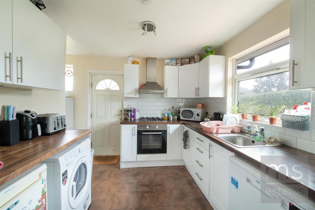 5 bed Semi Detached for rent in Nottingham. From M-S Estates - Nottingham