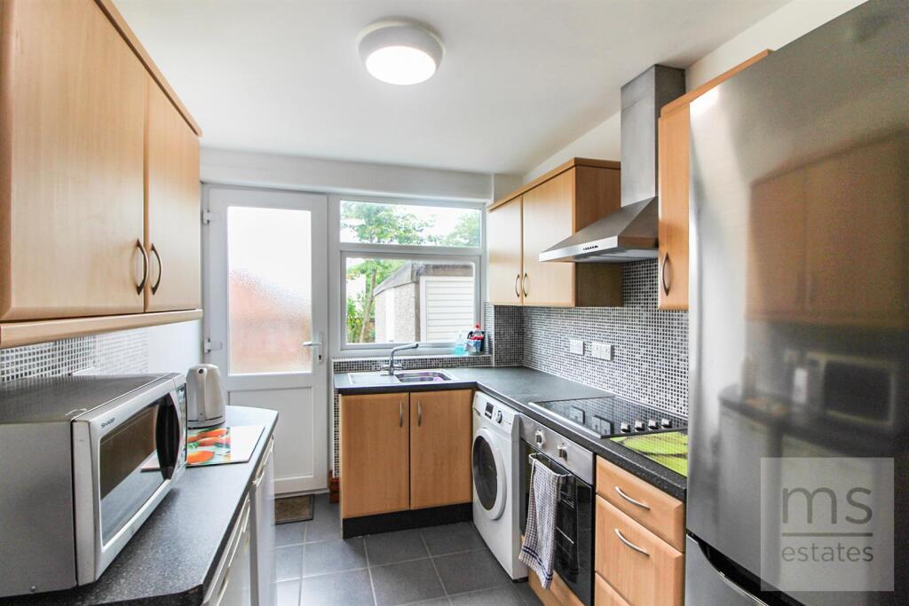 4 bed Semi Detached for rent in Nottingham. From M-S Estates - Nottingham