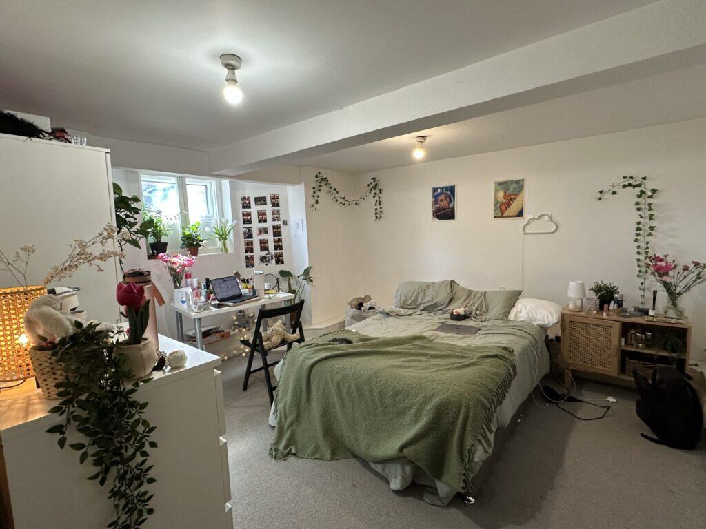 9 bed Detached for rent in Manchester. From Manchester Rent A Home - Fallowfield