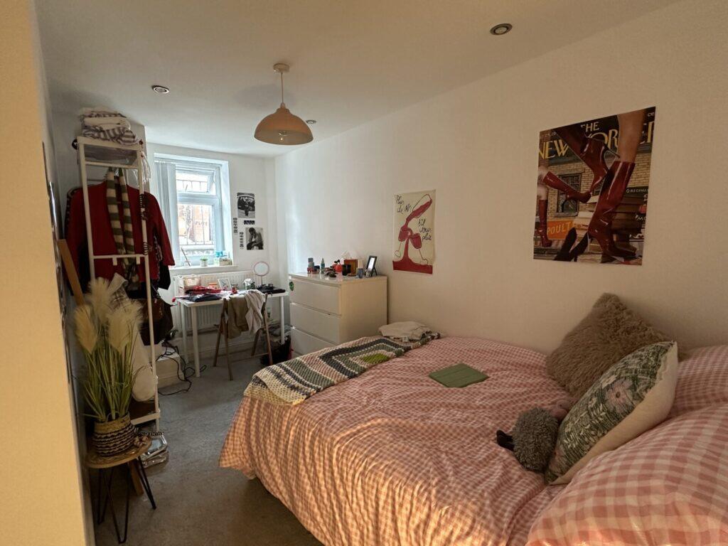 5 bed Duplex for rent in Manchester. From Manchester Rent A Home - Fallowfield