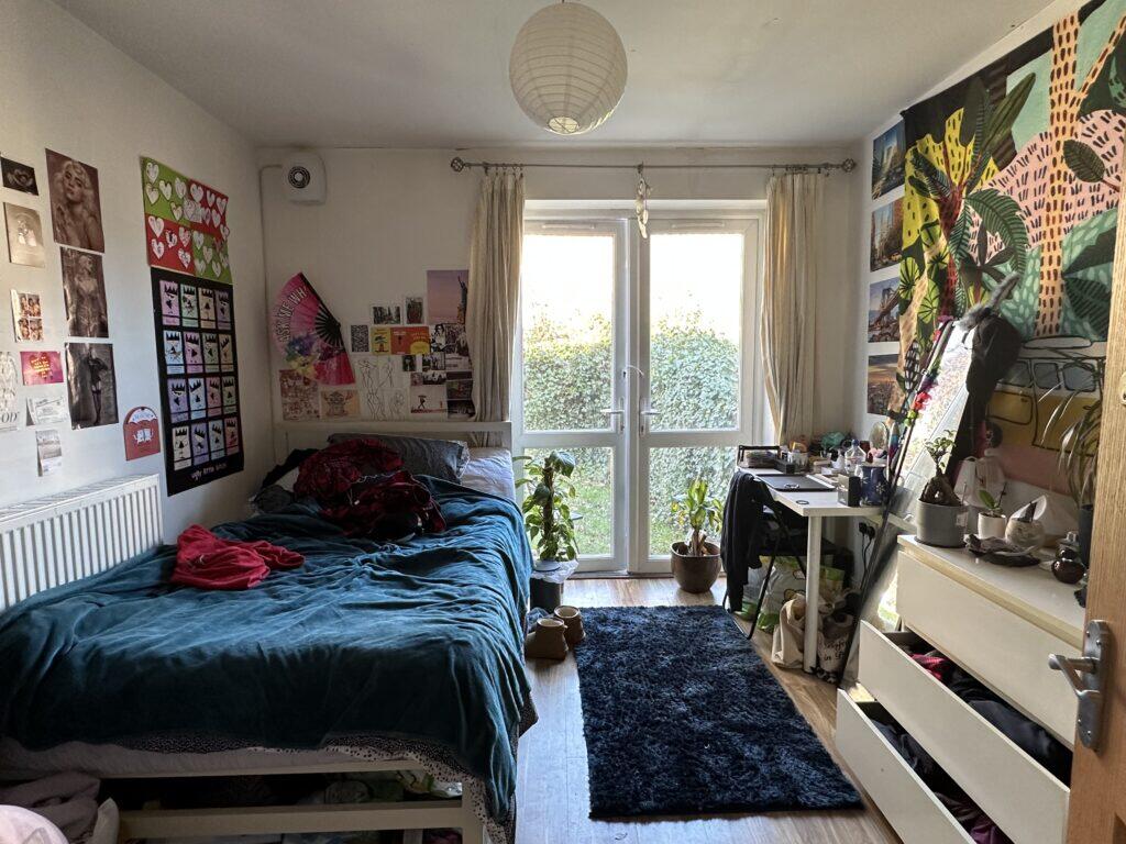 6 bed Semi Detached for rent in Gatley. From Manchester Rent A Home - Fallowfield