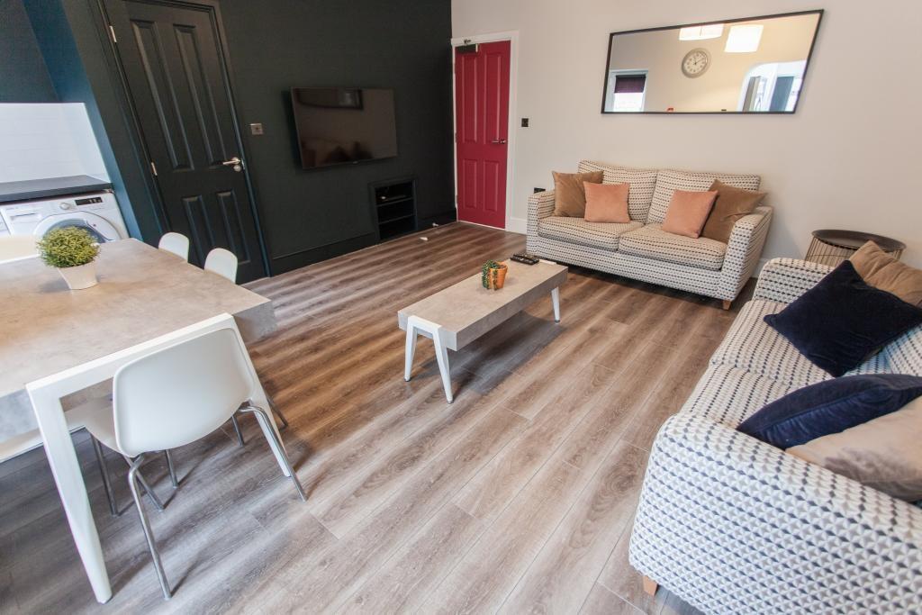 6 bed Mid Terraced House for rent in Liverpool. From MCR Move - Manchester 6 bed Mid Terraced House for rent in Liverpool. From MCR Move - Manchester