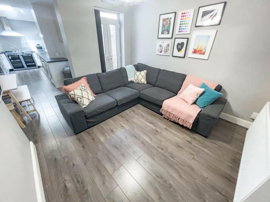 6 bed Mid Terraced House for rent in Liverpool. From MCR Move - Manchester