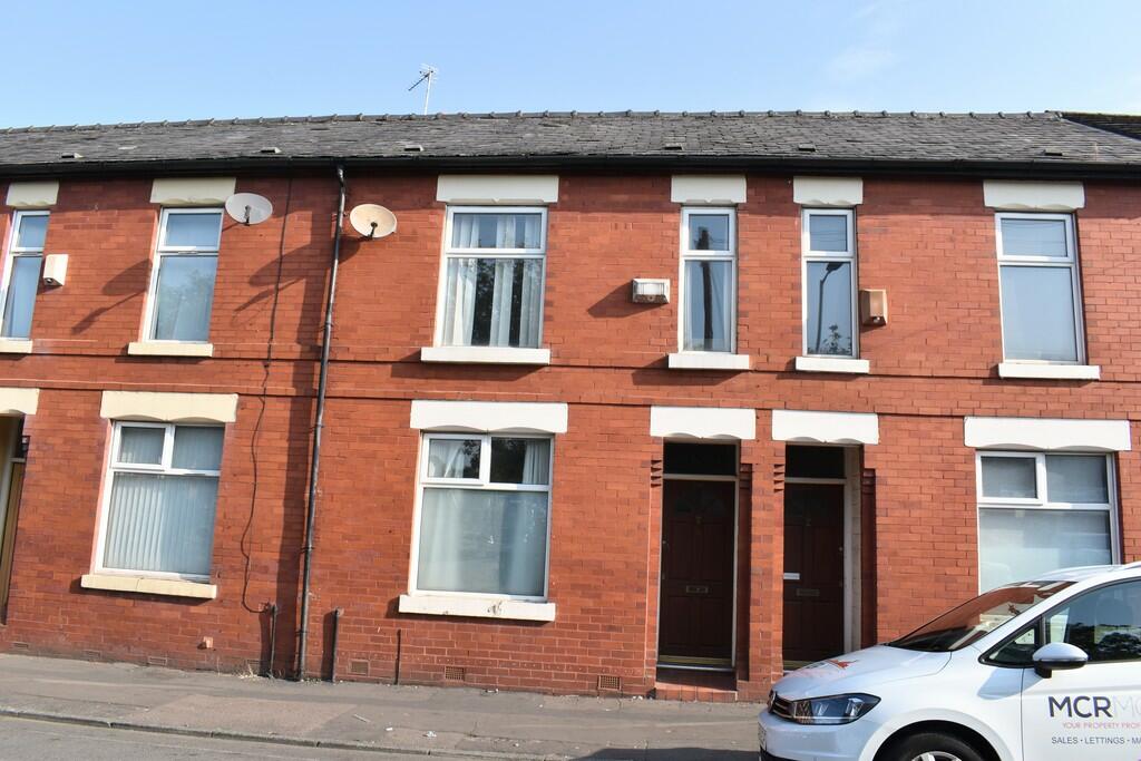 3 bed Mid Terraced House for rent in Manchester. From MCR Move - Manchester