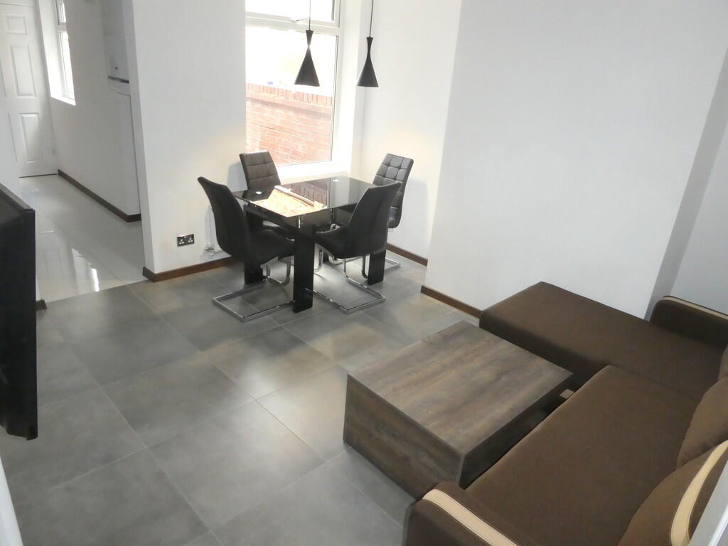 4 bed Mid Terraced House for rent in Manchester. From MCR Move - Manchester