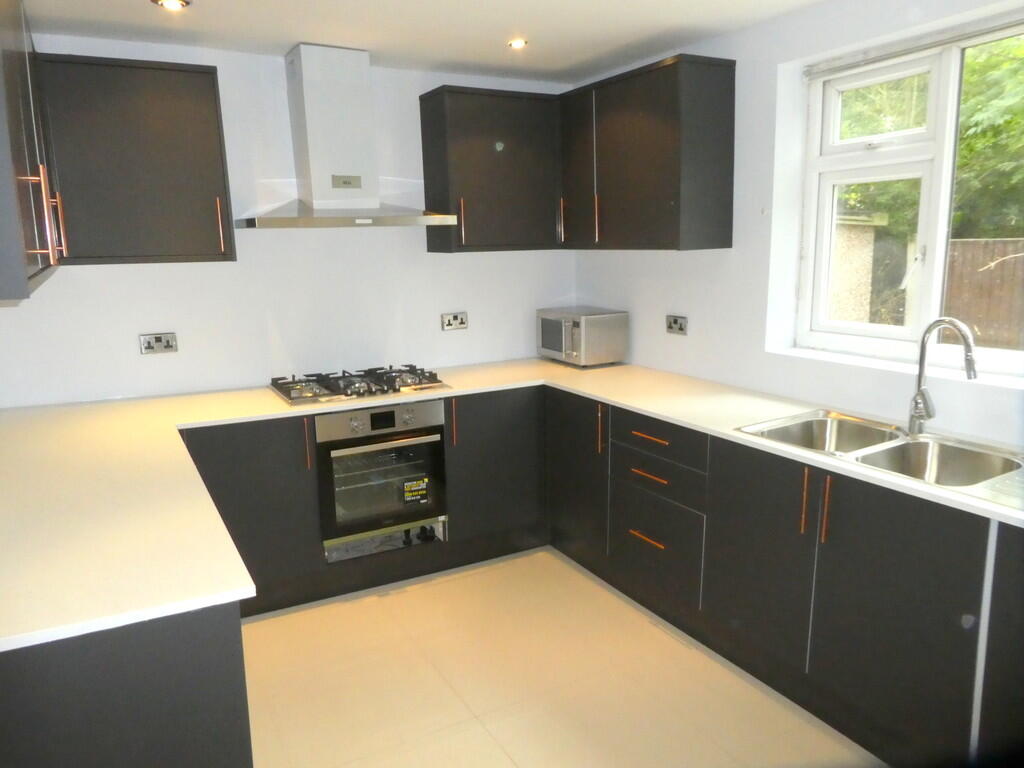 5 bed Semi Detached for rent in Gatley. From MCR Move - Manchester