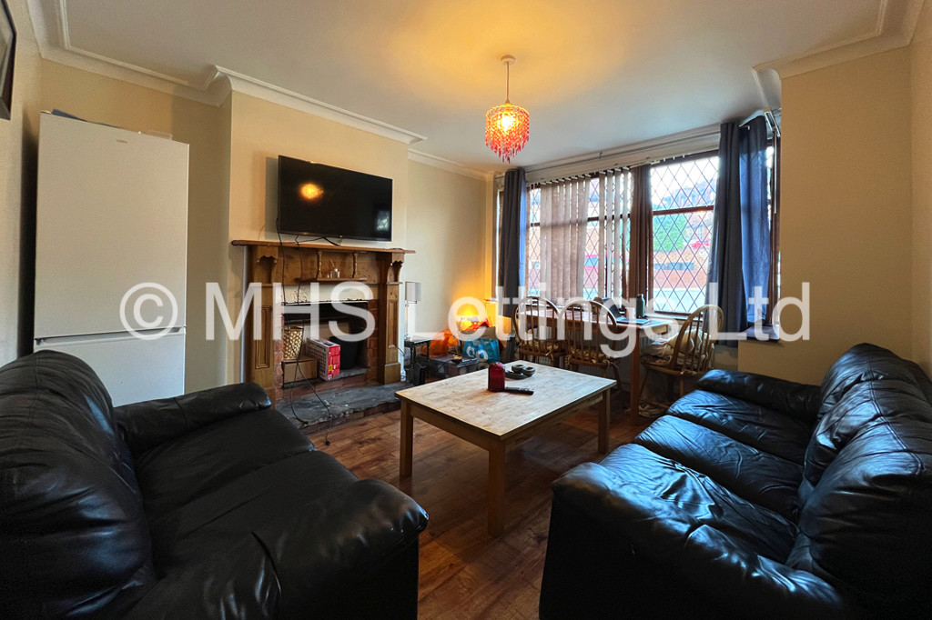 4 bed Semi Detached for rent in Leeds. From MHS Lettings - Leeds
