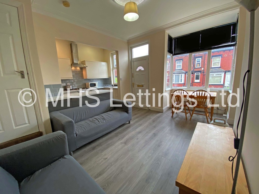 3 bed Mid Terraced House for rent in Leeds. From MHS Lettings - Leeds