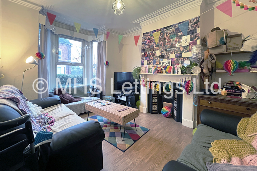 6 bed Mid Terraced House for rent in Leeds. From MHS Lettings - Leeds