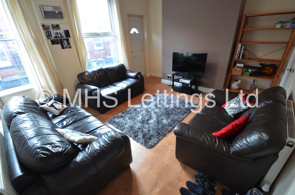 4 bed Mid Terraced House for rent in Leeds. From MHS Lettings - Leeds