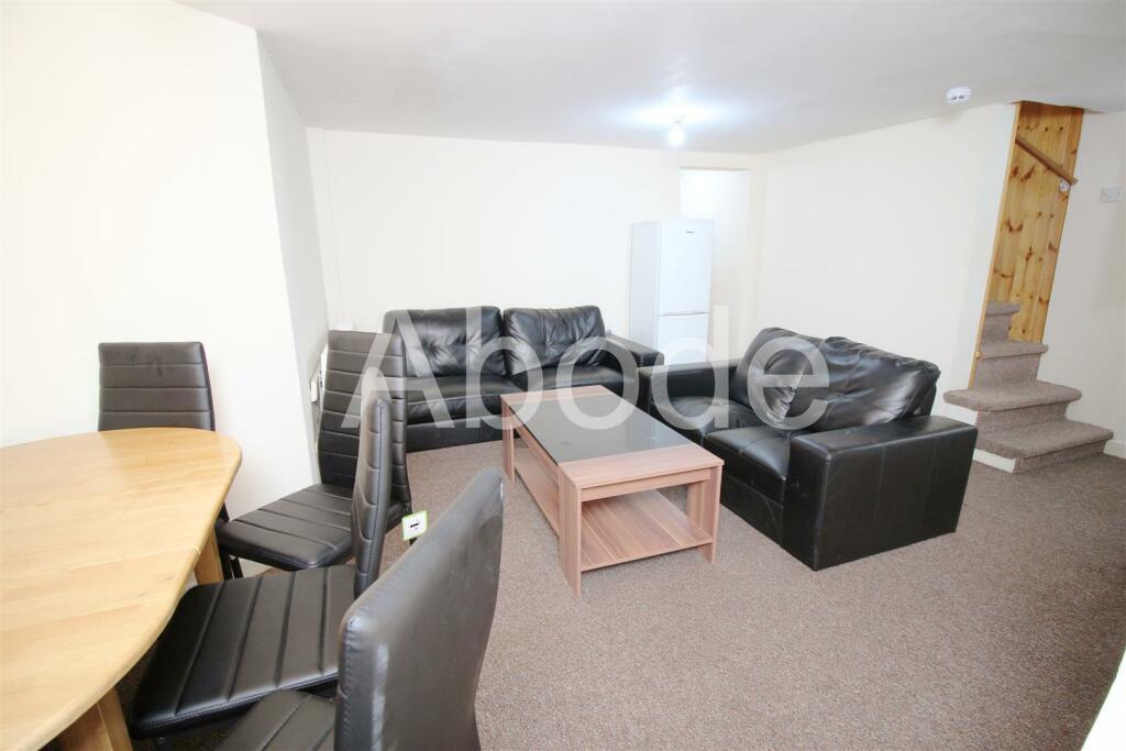 6 bed Detached for rent in Leeds. From Abode - Leeds