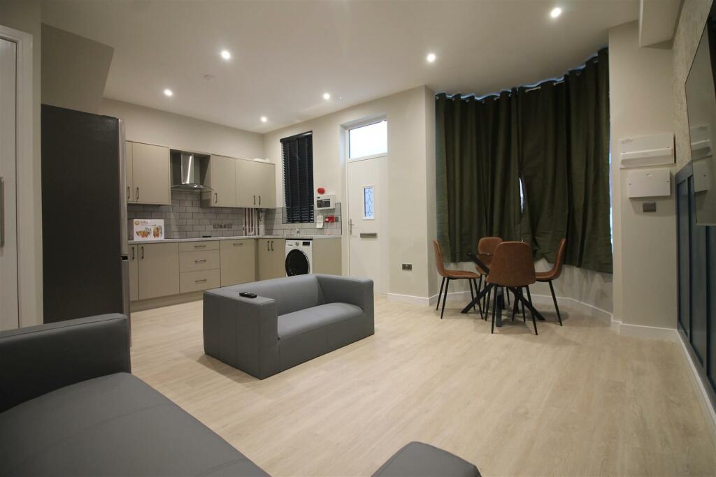 4 bed Detached for rent in Leeds. From Abode - Leeds