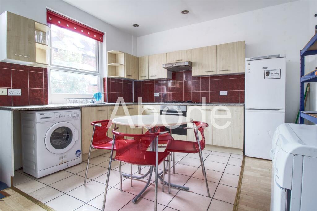 4 bed Detached for rent in Leeds. From Abode - Leeds 4 bed Detached for rent in Leeds. From Abode - Leeds