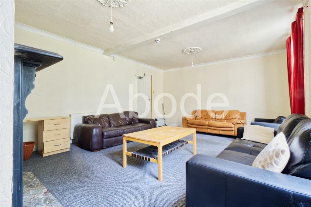 9 bed Detached for rent in Leeds. From Abode - Leeds 9 bed Detached for rent in Leeds. From Abode - Leeds