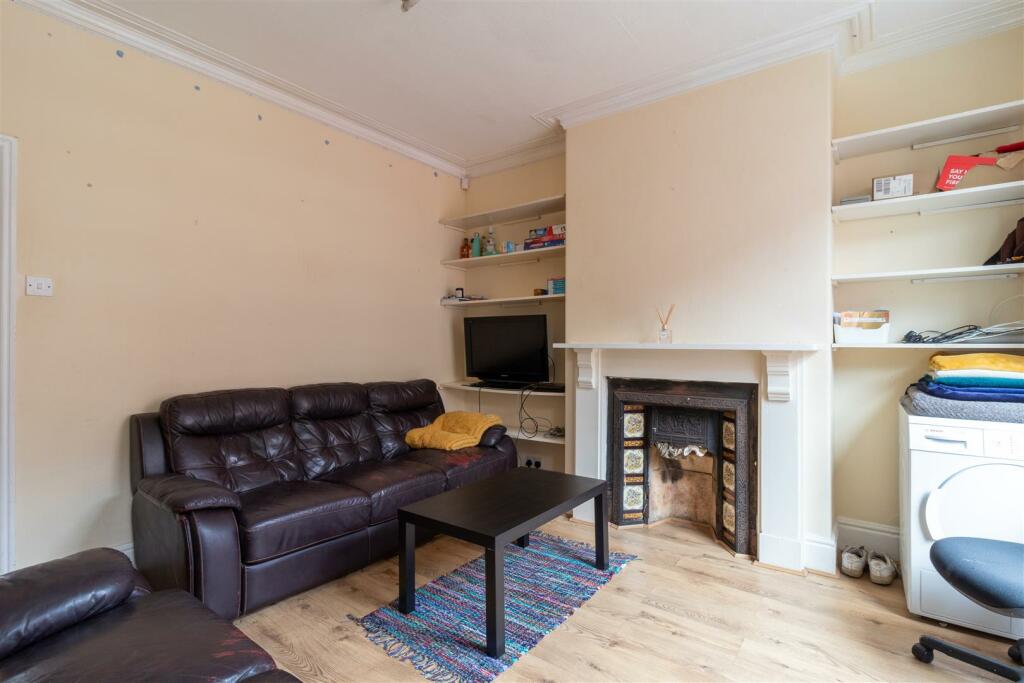 3 bed Detached for rent in Leeds. From Abode - Leeds