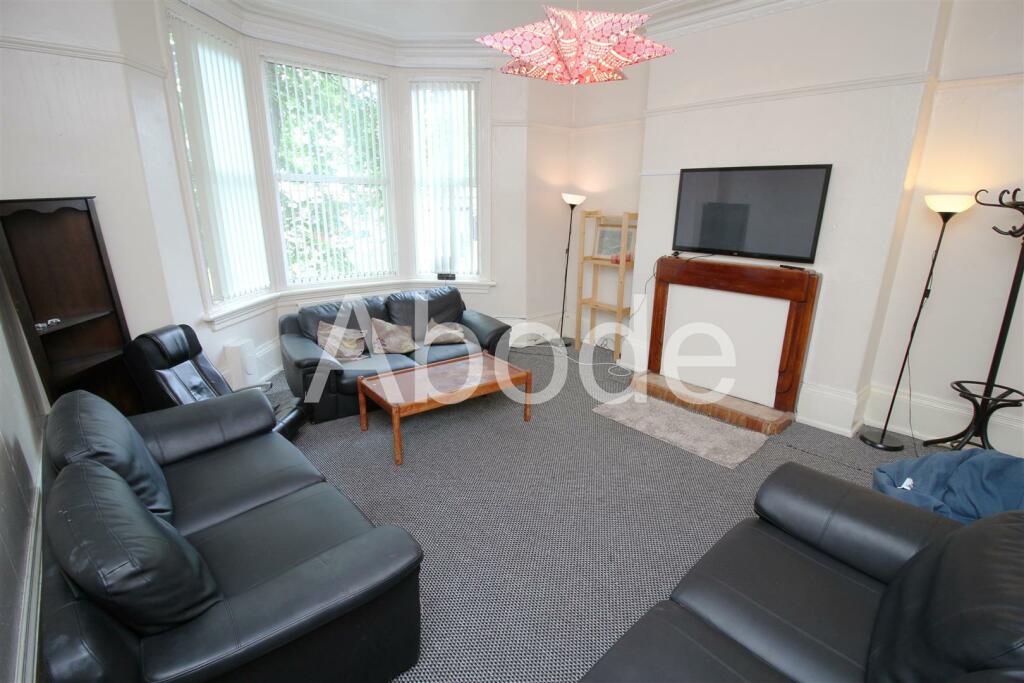 9 bed Detached for rent in Leeds. From Abode - Leeds 9 bed Detached for rent in Leeds. From Abode - Leeds