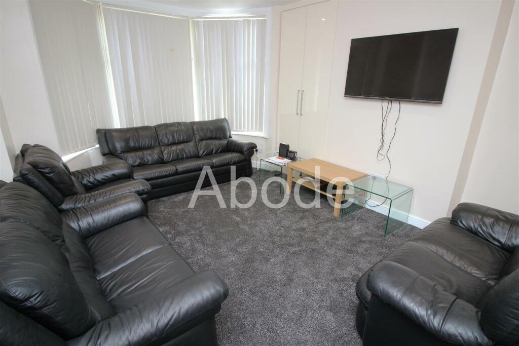 9 bed Detached for rent in Leeds. From Abode - Leeds