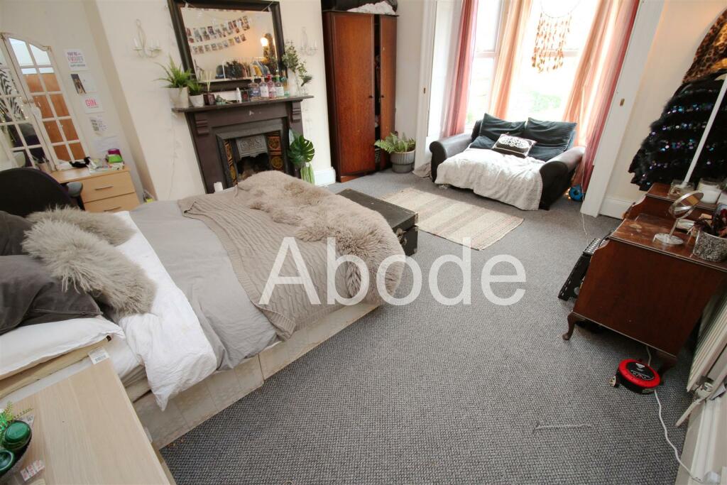 8 bed Detached for rent in Leeds. From Abode - Leeds 8 bed Detached for rent in Leeds. From Abode - Leeds