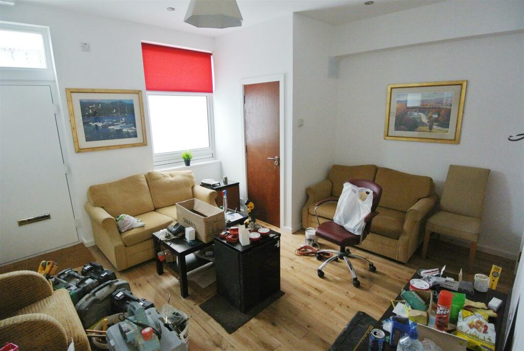 5 bed Detached for rent in Leeds. From Abode - Leeds