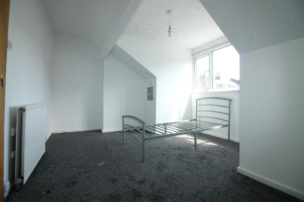 2 bed 1st Floor Flat for rent in Leeds. From Abode - Leeds