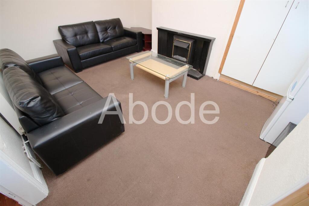 4 bed Detached for rent in Leeds. From Abode - Leeds 4 bed Detached for rent in Leeds. From Abode - Leeds