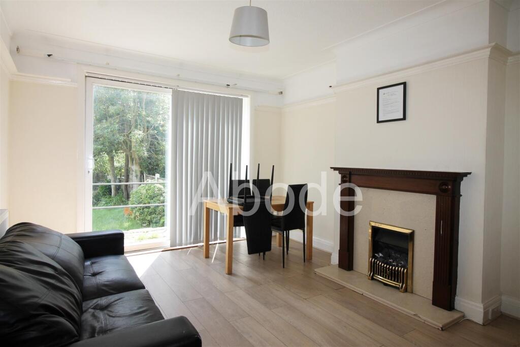 5 bed Detached for rent in Leeds. From Abode - Leeds